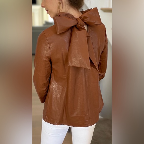 Tuckernuck Tops - That bow detail!